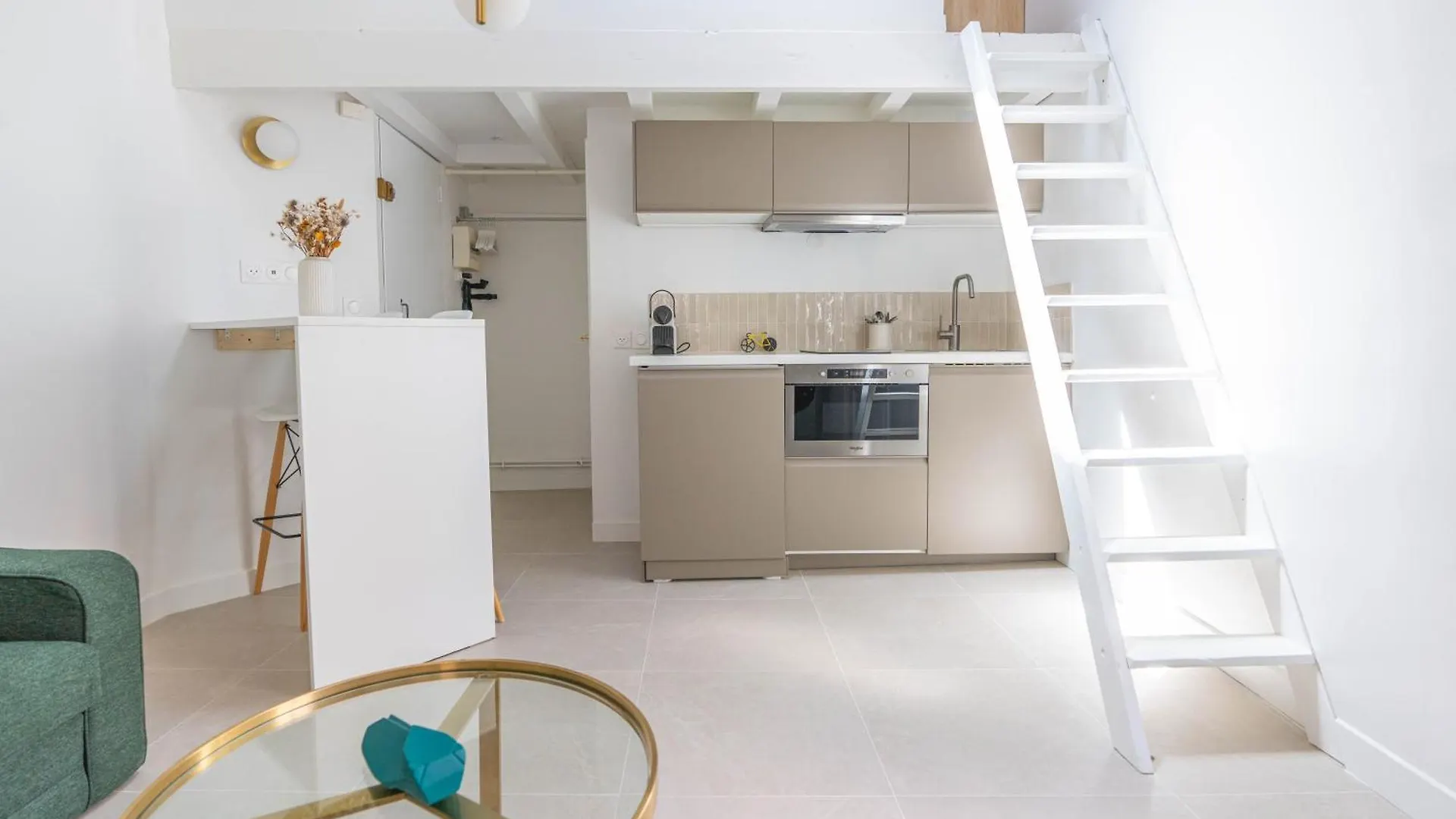 אקס-אן-פרובאנס Cosy Duplex Centre Ville Avec Grande Terrasse Privative 0*,  צרפת